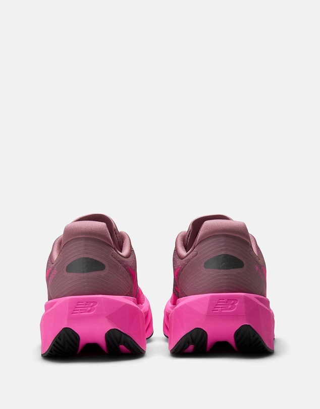 New Balance - FuelCell Rebel v5 (Wide Fit) - Women's