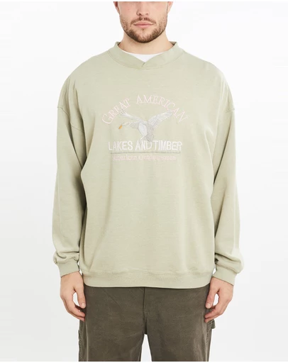 Vintage by The Real Deal - Pre Loved - Vintage Great American Lakes And Timber Sweatshirt