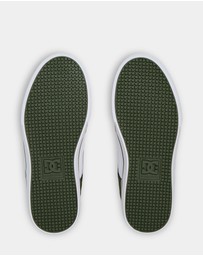 DC Shoes - Boys 4 to 16 Pure High-Top EV Shoes