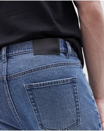 UNISON - Slim Tapered Jean