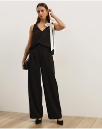 Atmos&Here - Lunet Statement Bow V-Neck Top