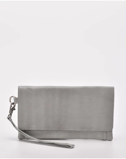 Cobb & Co - Wodonga Leather Wallet with Wristlet