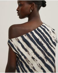 Witchery - Tipped Shoulder Top
