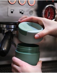 Joseph Joseph - Sipp™ Travel Mug with Flip-top Cap - 340 mL (12 fl. oz) (Green)