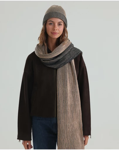 Morgan & Taylor - Sarina Ribbed Knit Beanie in Black