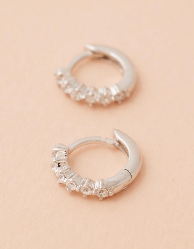 EL&RO Jewellery - Tesa Huggies