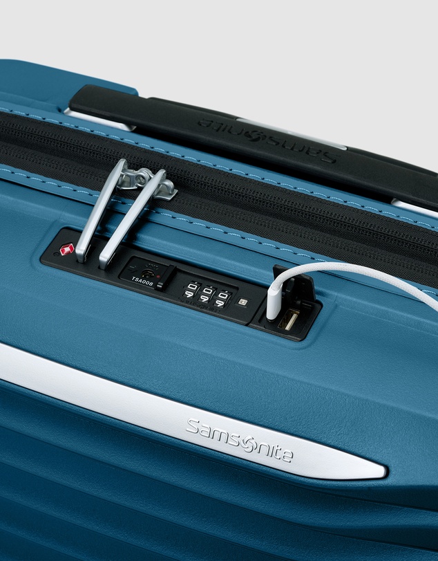Samsonite - Upscape Carry-On Small 55Cm 2.3Kg Suitcase Expandable