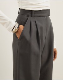 Atmos&Here - Kippa Pleated Pants
