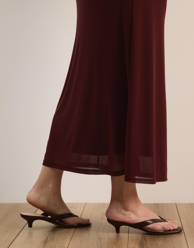 Atmos&Here Curvy - Ruby Mesh Midi Dress With Cap Sleeves