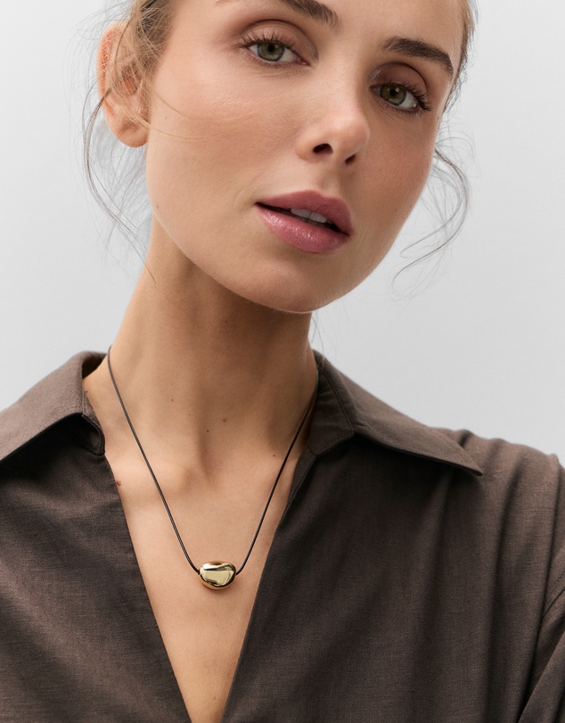 UNISON - Cami Metal Pendant