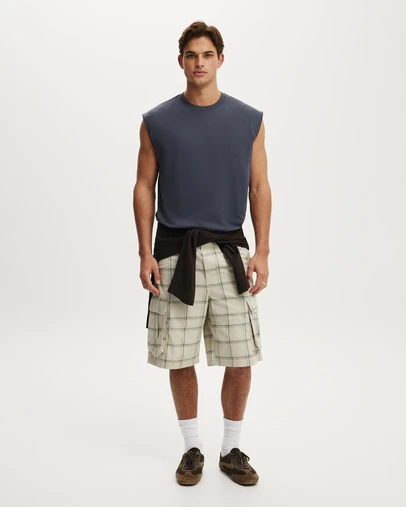 Cotton On - Cropped Fit Muscle