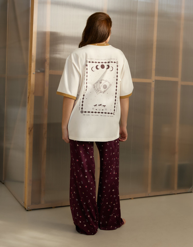 Resting - Brandwear Bowie Tee