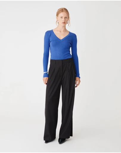 Forcast - Vicky V-Neck Knit