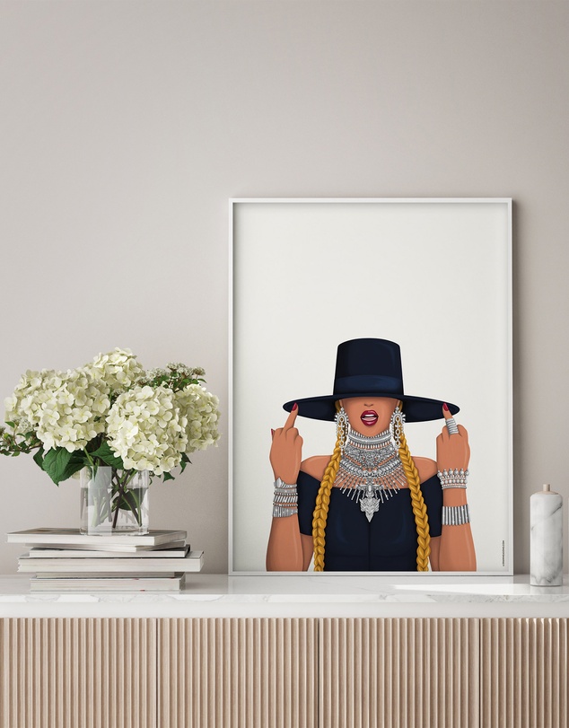 Olive et Oriel - Queen B Formation Art Print