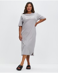 OMM Label - Mother Nature Birthing and Postpartum Nursing Gown