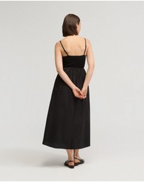 Oxford - Dalilah Midi Dress
