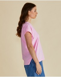 Betty Basics - Tracy V-Neck Tee