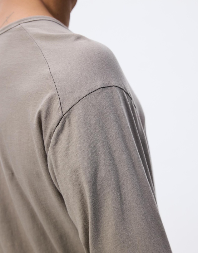 Surrounded By Ghosts - The Neobite Asymmetrical Tail Long Sleeve T-Shirt
