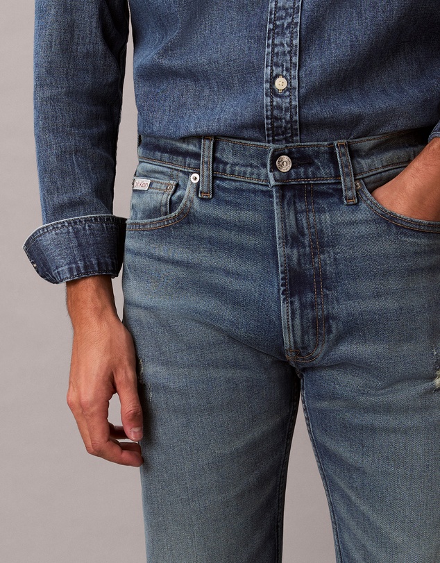 Calvin Klein Jeans - Standard Straight Fit Jeans