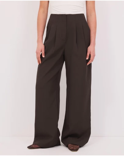 Calli - Evie Pleat Pants