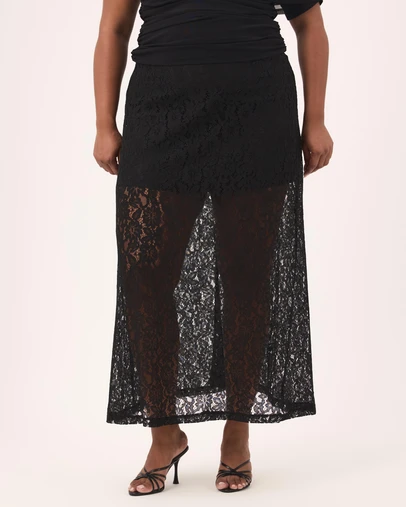 Atmos&Here Curvy - Molly Lace Maxi Skirt