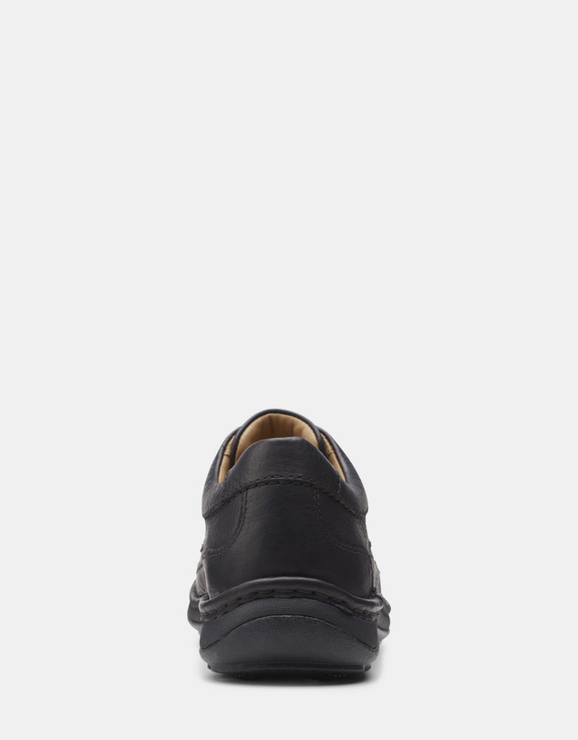 Clarks - Nature Three Black