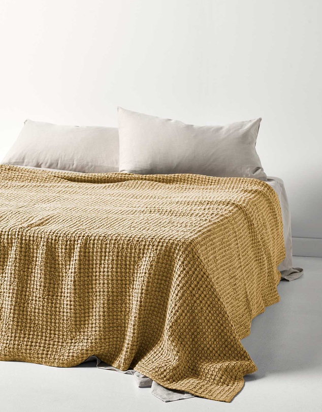 Aura Home - Waffle Bed Cover