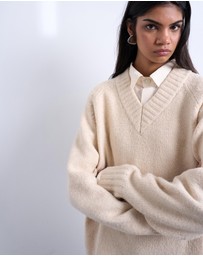 TOPSHOP - Knitted Clean V-Neck Jumper
