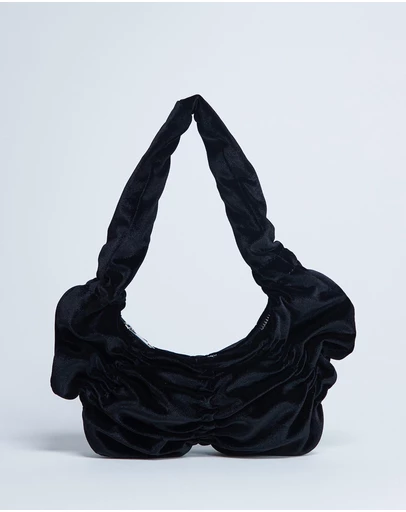 TOPSHOP - Sapphire Ruched Velvet Shoulder Bag