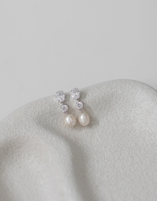 The White Collection - Poppy - Freshwater Silver Pearl Bridal Earrings