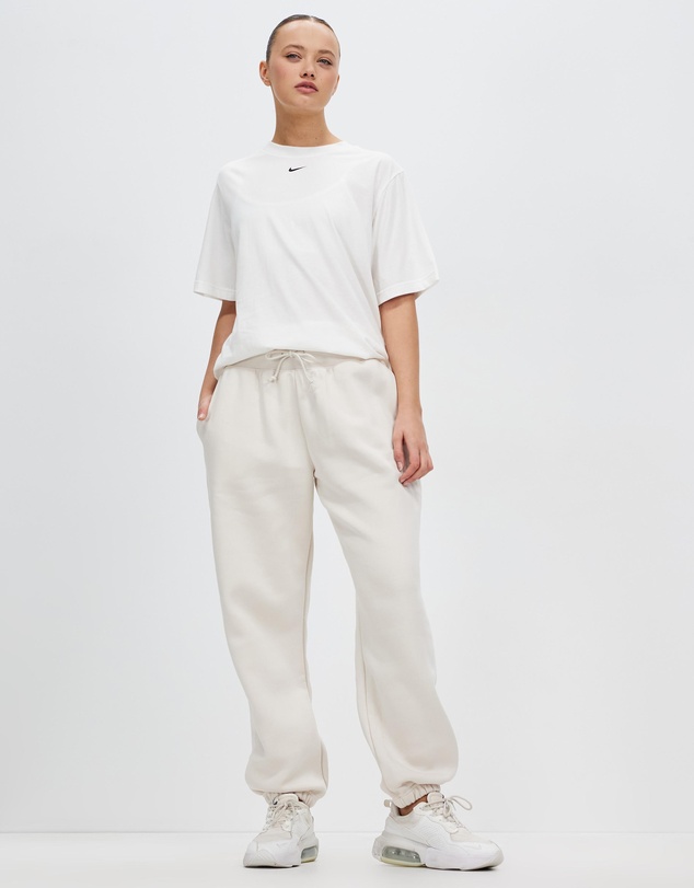 Nike - Sportswear Woman's Essential T-Shirt