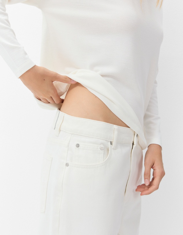 UNISON - Soft V Neck Long Sleeve Tee