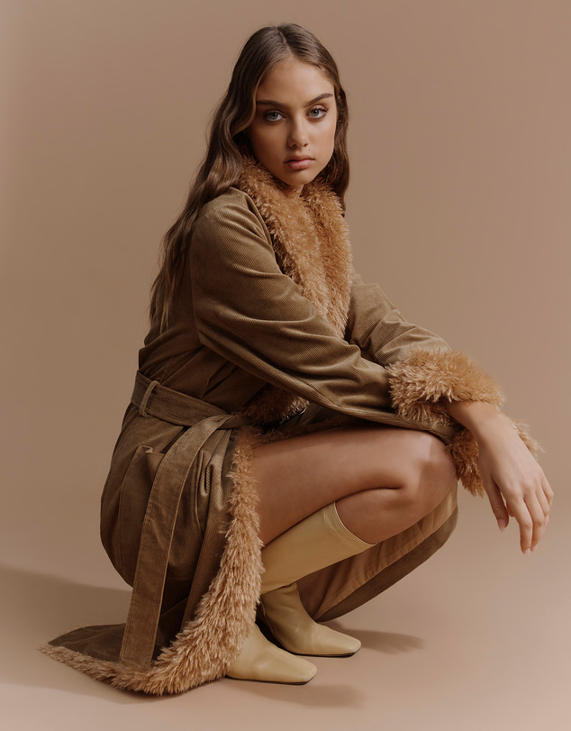 Ownley - Heaven Corduroy Fur Collar Coat