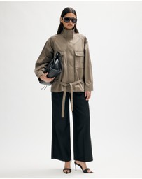 Minima Esenciales - Sioh Funnel Neck Jacket
