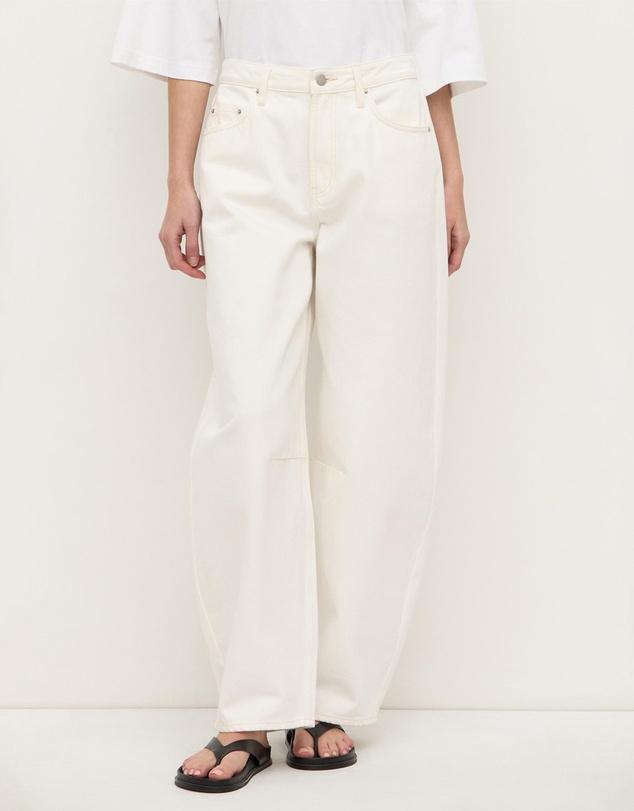 Assembly Label - High Rise Barrel Jeans