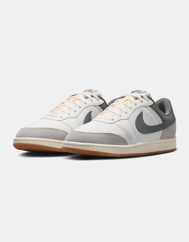 Nike - Air Jordan Skyline Low LE - Men's