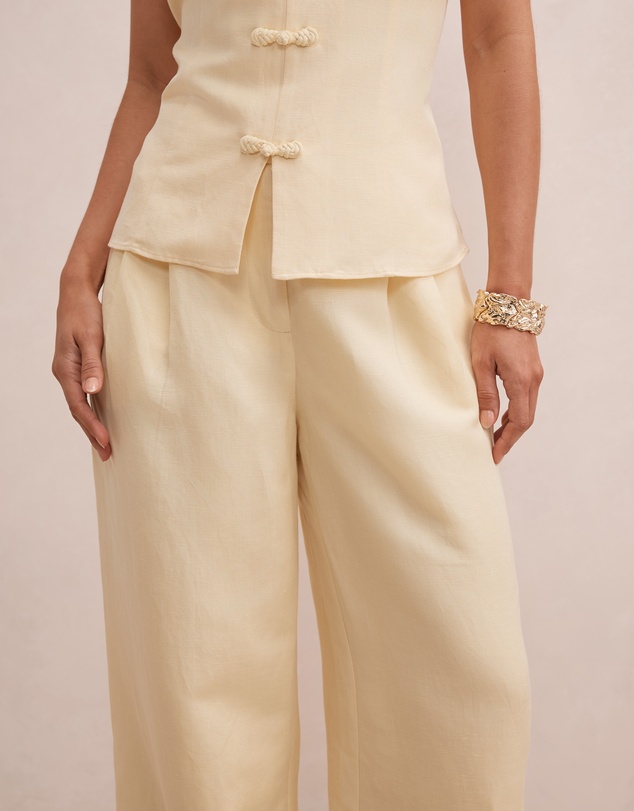 Forever New Petite - Eva Petite Linen Wide Leg Pants