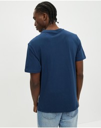 Lee - Classic Embroidery Tee