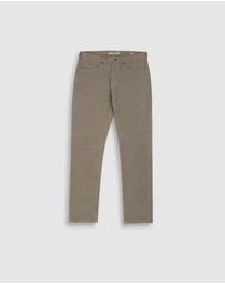 Rodd & Gunn - Motion 2 Straight Jean Short Leg