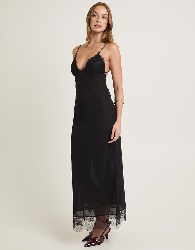 Alice In The Eve - Blair Lace Tie Back Maxi Dress
