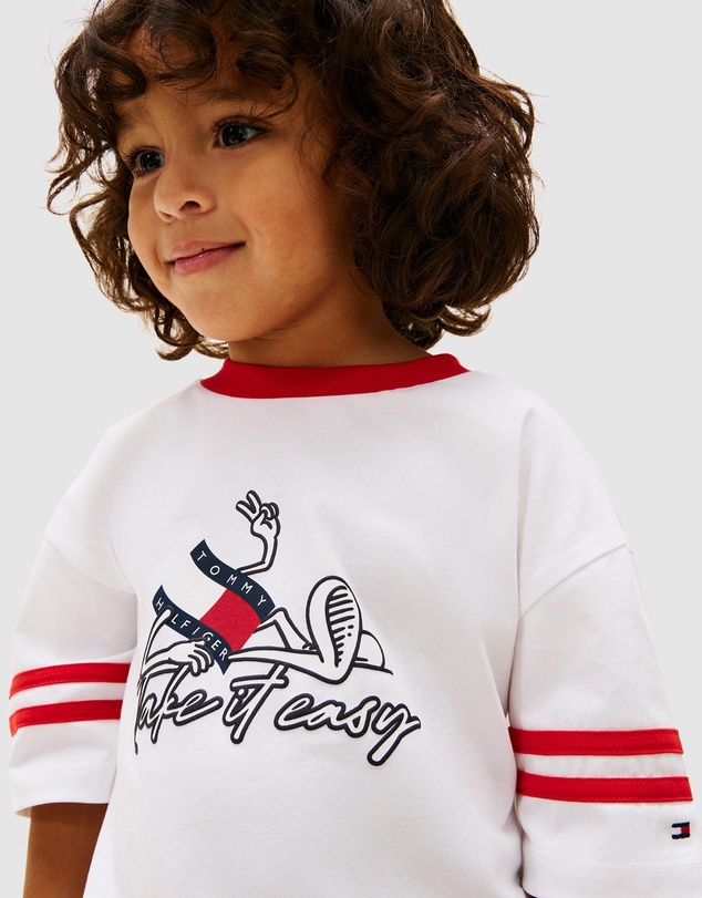 Tommy Hilfiger - Wavy Flag Graphic T-Shirt And Sweat Shorts Set - Kids