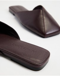 Atmos&Here - Sylvie Square Toe Leather Flats