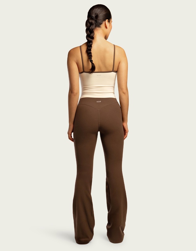437 - The V Flared Leggings