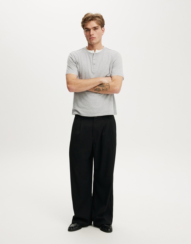 Cotton On - Fitted Henley T-Shirt