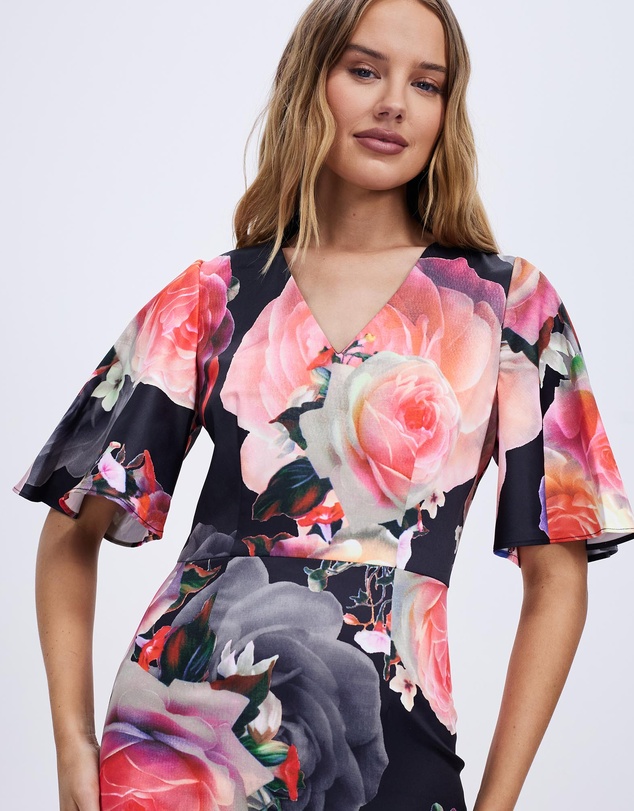 Romance by Honey and Beau - In Lust Sleeve Dress