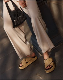 Siren - April Flatform Slides