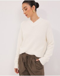 Calli - Ronnie V-Neck Jumper