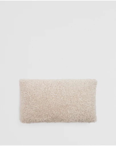 Country Road - Ruby 35x60 Cushion