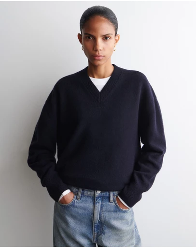 COS - Rounded Wool V-Neck Jumper