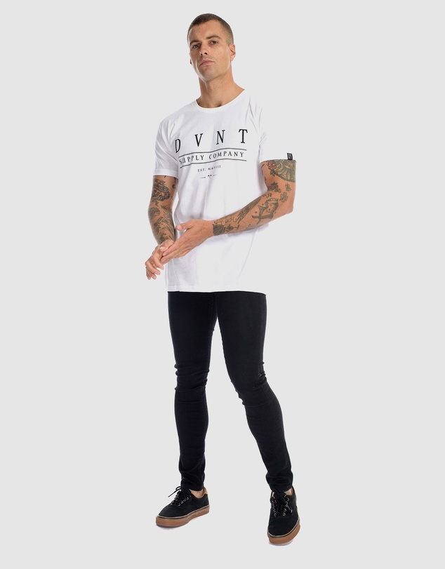 DVNT - Deluxe Tee
